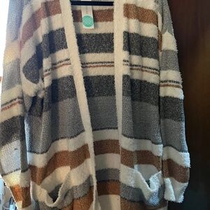 Pink clover long sleeved cardigan.